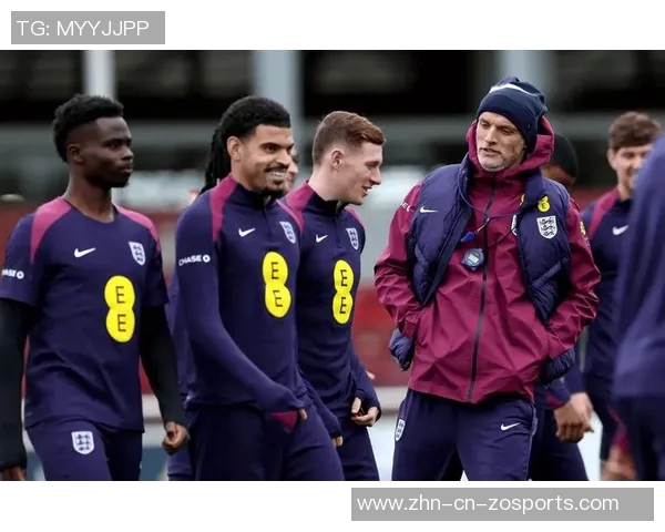 曼联小将谢伊莱西受邀英格兰队训练课展现潜力与成长 曼联小将谢伊莱西受邀英格兰队训练课展现潜力与成长