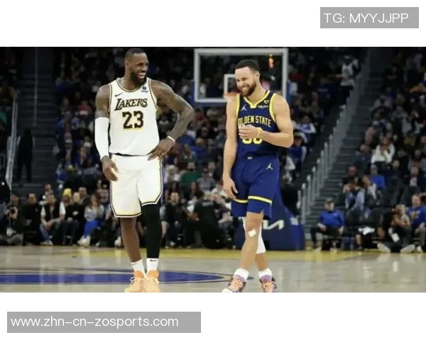 岁月如歌白发渐显詹姆斯与库里媒体日采访照引发球迷感慨